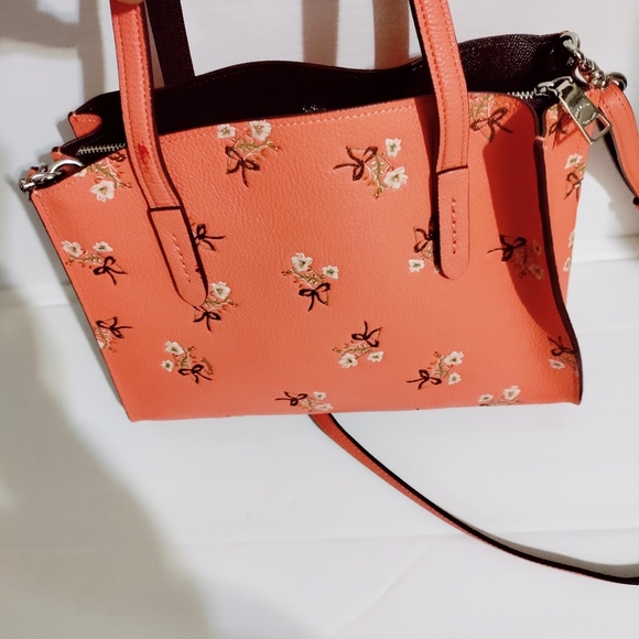 Coach Charlie Carryall 28 With Floral Print - Picture 5 of 16